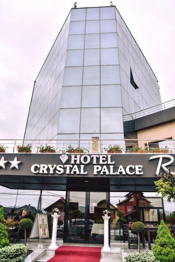 Hotel Crystal Palace Râmnicu Vâlcea Buitenkant foto